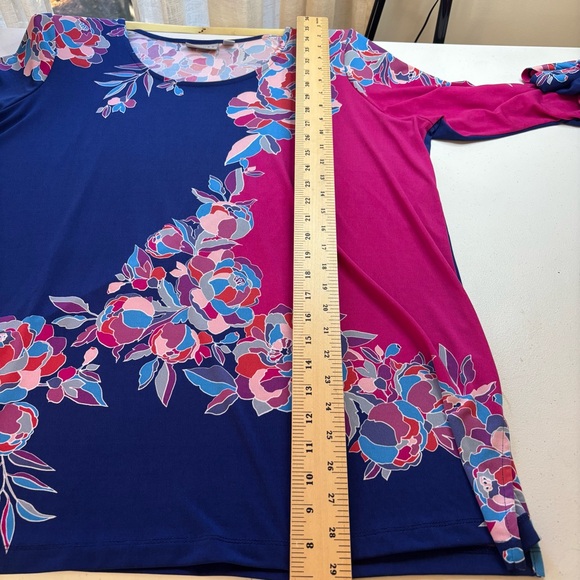 Susan Graver Fuchsia Blue Floral Liquid Knit Stretch Tunic Ruched L/S Sz 1X Top - Picture 8 of 9